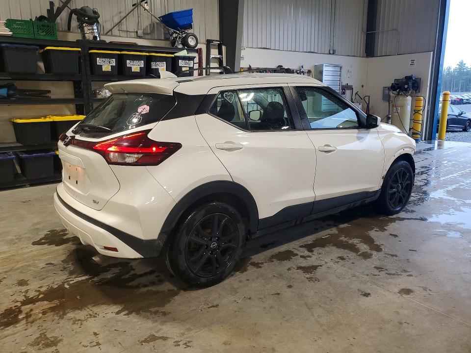 64886886 :رقم المزاد ، 3N1CP5CV7NL510467 vin ، 2022 Nissan Kicks مزاد بيع