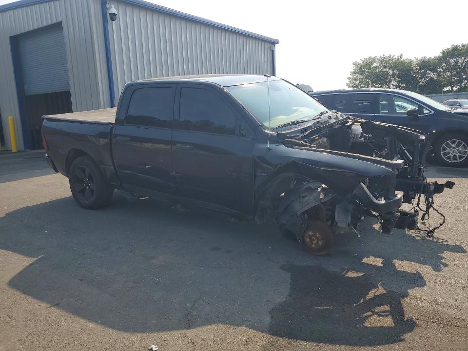 64975566 :رقم المزاد ، 3C6RR7KT8JG123689 vin ، 2018 Ram 1500 مزاد بيع