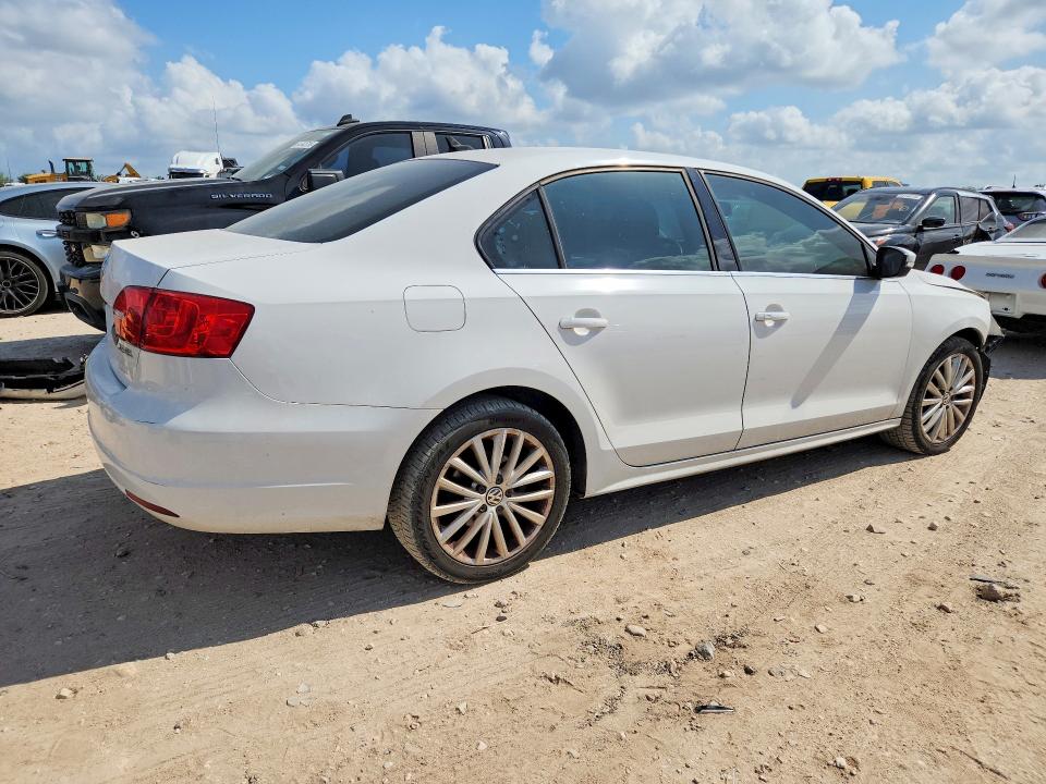 Продажа на аукционе авто 2011 Volkswagen Jetta, vin: 3VWLZ7AJ4BM020624, номер лота: 62800926