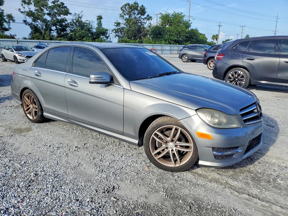 64023986 :رقم المزاد ، WDDGF4HB6EA948954 vin ، 2014 Mercedes-benz C مزاد بيع
