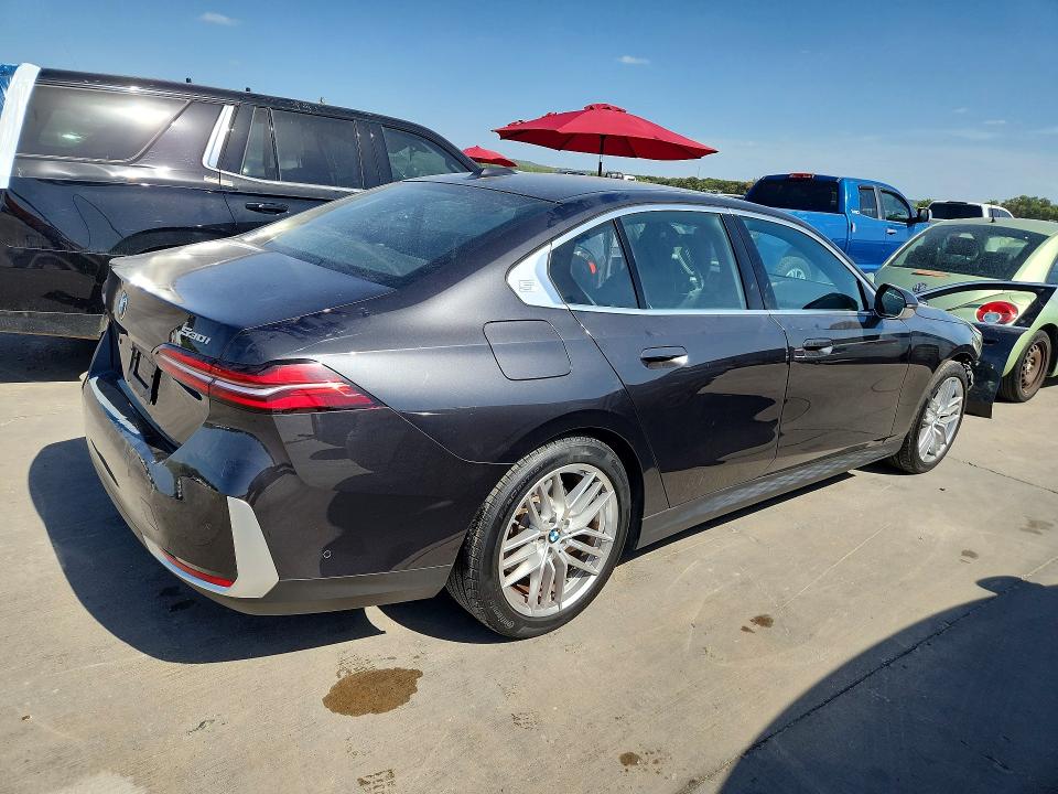 64984466 :رقم المزاد ، WBA43FJ08SCU13244 vin ، 2025 Bmw 530 مزاد بيع