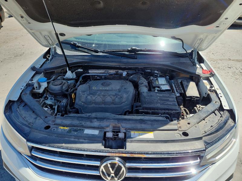 64956066 :رقم المزاد ، 3VV3B7AXXNM071286 vin ، 2022 Volkswagen Tiguan مزاد بيع