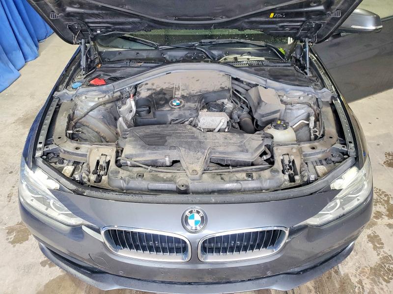 64803626 :رقم المزاد ، WBA8A3C54JA505198 vin ، 2018 Bmw 320 مزاد بيع