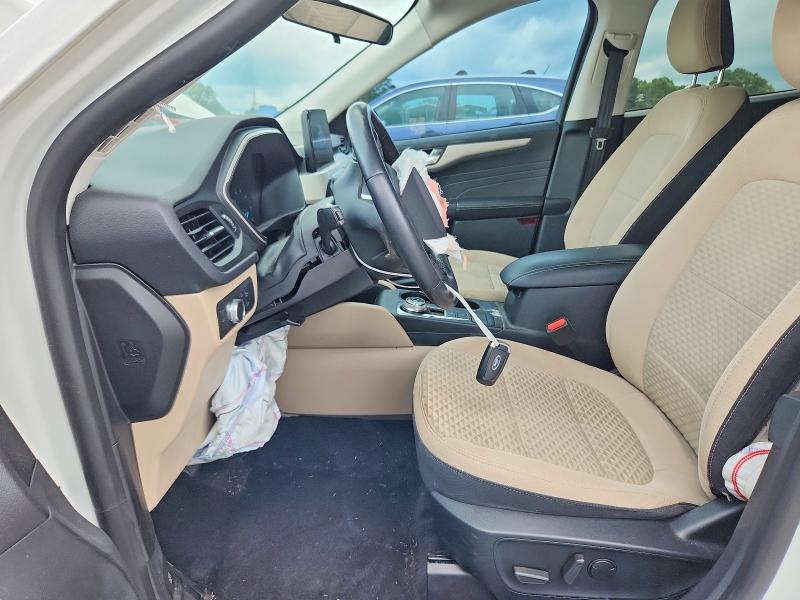 63949816 :رقم المزاد ، 1FMCU0G67MUA36080 vin ، 2021 Ford Escape مزاد بيع