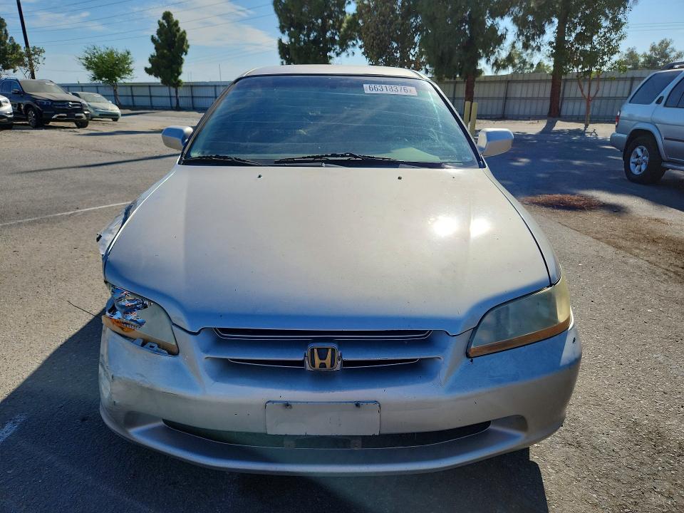 1998 Honda Accord მანქანა იყიდება აუქციონზე, vin: 1HGCG1648WA068639, აუქციონის ნომერი: 66318376