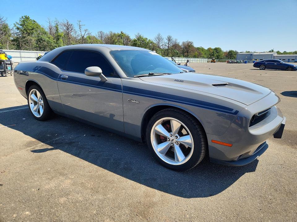 66513586 :رقم المزاد ، 2C3CDZBT8JH282354 vin ، 2018 Dodge Challenger مزاد بيع