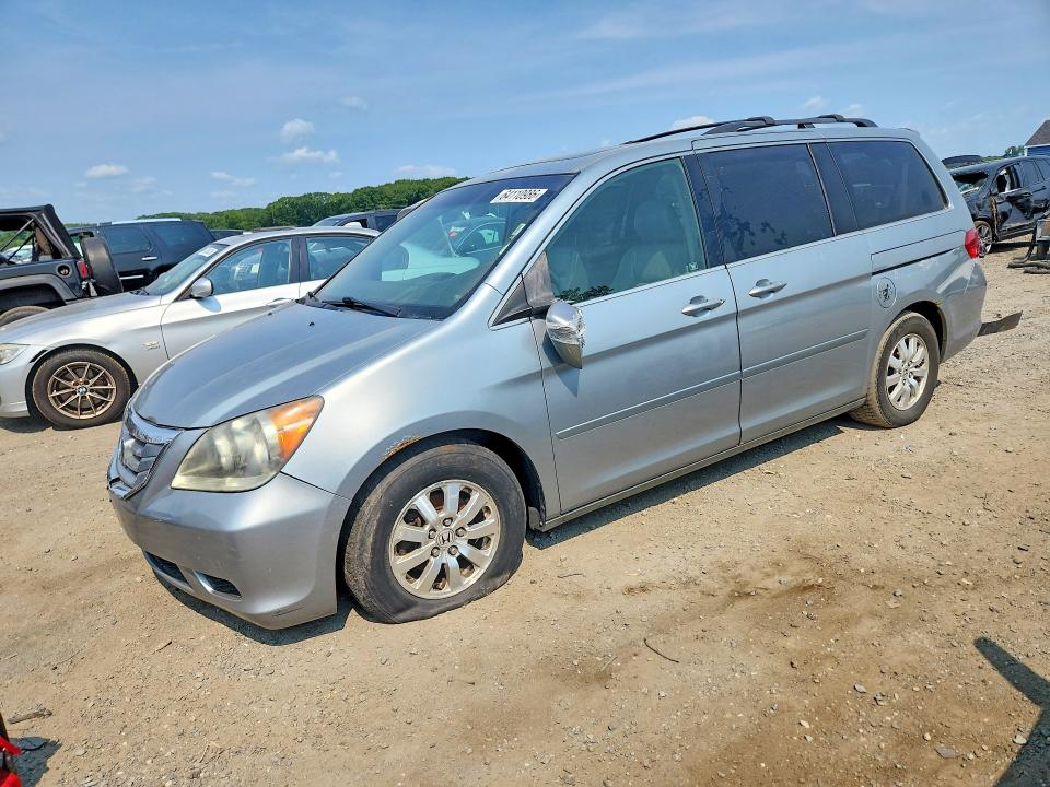 64110986 :رقم المزاد ، 5FNRL3H79AB102286 vin ، 2010 Honda Odyssey مزاد بيع