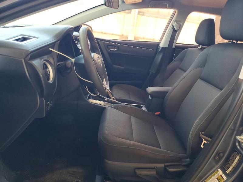 63907846 :رقم المزاد ، 2T1BURHE5JC040499 vin ، 2018 Toyota Corolla مزاد بيع