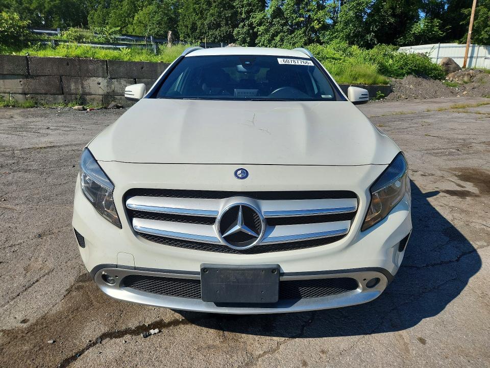 60787766 :رقم المزاد ، WDCTG4GB4HJ356071 vin ، 2017 Mercedes-benz Gla مزاد بيع