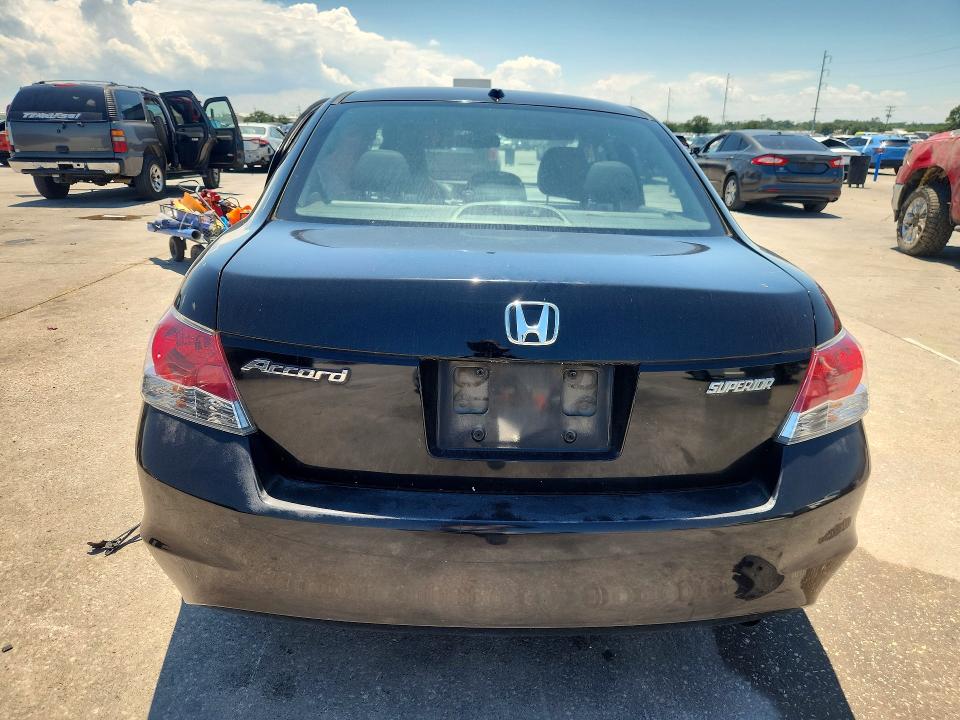 63740416 :رقم المزاد ، JHMCP26888C048551 vin ، 2008 Honda Accord مزاد بيع