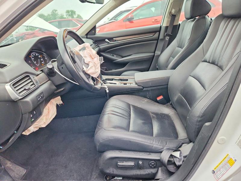 61788426 :رقم المزاد ، 1HGCV1F52MA016015 vin ، 2021 Honda Accord مزاد بيع