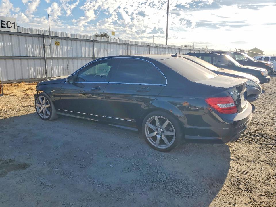 Продаж на аукціоні авто 2014 Mercedes-benz C, vin: WDDGF4HB7EG237776, номер лоту: 65692716