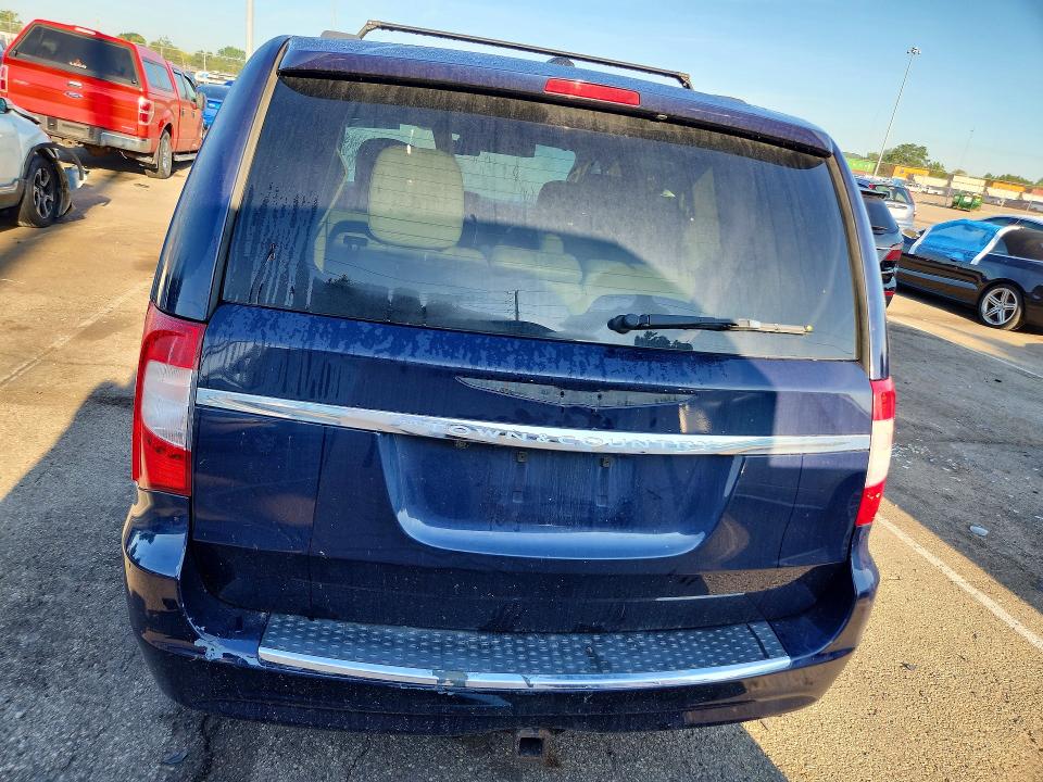 66454646 :رقم المزاد ، 2C4RC1BGXCR330883 vin ، 2012 Chrysler Town & Country مزاد بيع