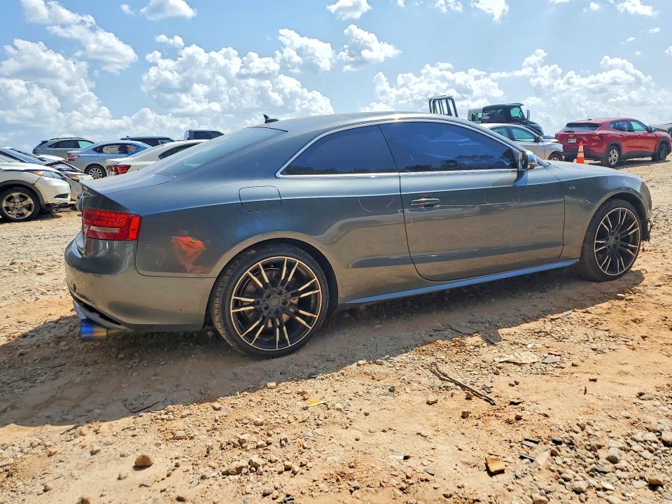 Продаж на аукціоні авто 2012 Audi S5, vin: WAUVVAFR8CA020981, номер лоту: 64464516