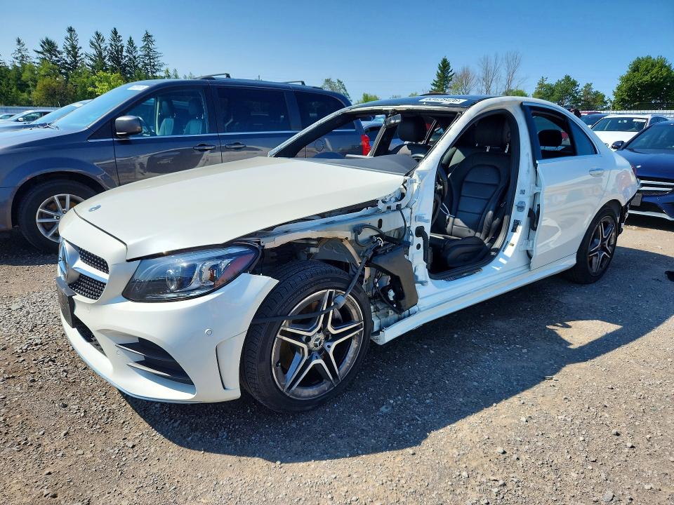 63428426 :رقم المزاد ، W1KWF8EB5MR621338 vin ، 2021 Mercedes-benz C مزاد بيع