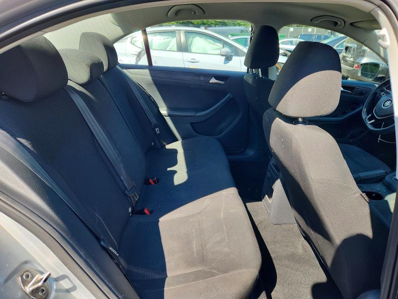 65890446 :رقم المزاد ، 3VW267AJ0GM364835 vin ، 2016 Volkswagen Jetta مزاد بيع