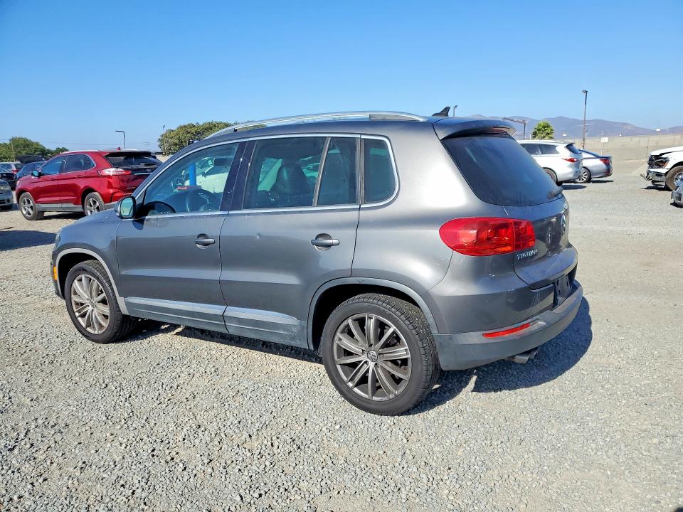 Продажа на аукционе авто 2013 Volkswagen Tiguan, vin: WVGAV3AX9DW579846, номер лота: 64447346