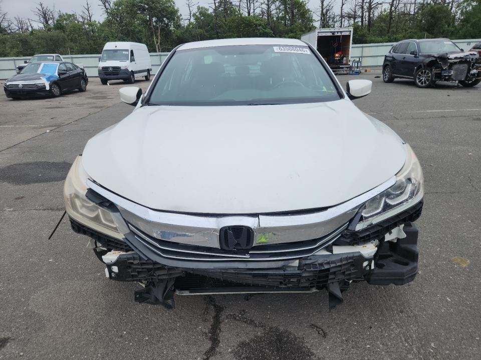 Продажа на аукционе авто 2017 Honda Accord, vin: 1HGCR2F5XHA285606, номер лота: 63508046