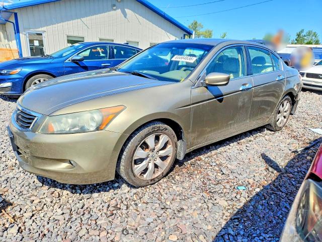 65584836 :رقم المزاد ، 1HGCP3F87AA012201 vin ، 2010 Honda Accord مزاد بيع