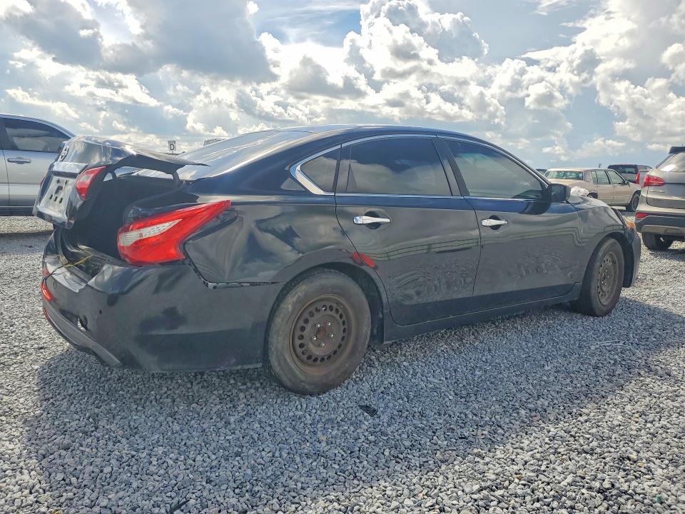 Продаж на аукціоні авто 2017 Nissan Altima, vin: 1N4AL3AP8HC172463, номер лоту: 63716286