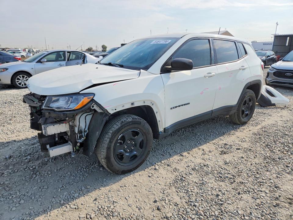 64647796 :رقم المزاد ، 3C4NJDAB8JT307558 vin ، 2018 Jeep Compass مزاد بيع