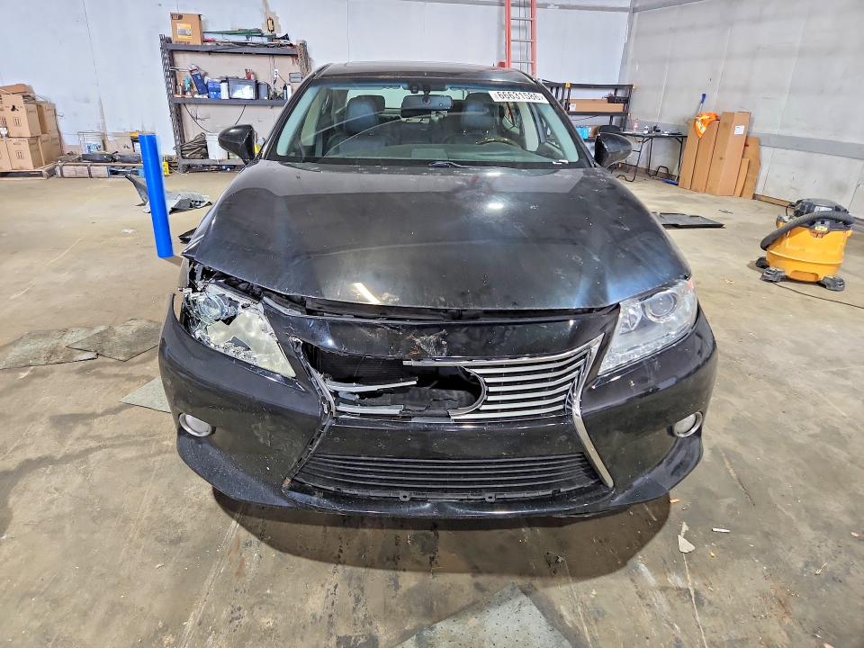 66631586 :رقم المزاد ، JTHBK1GG6D2080215 vin ، 2013 Lexus Es مزاد بيع