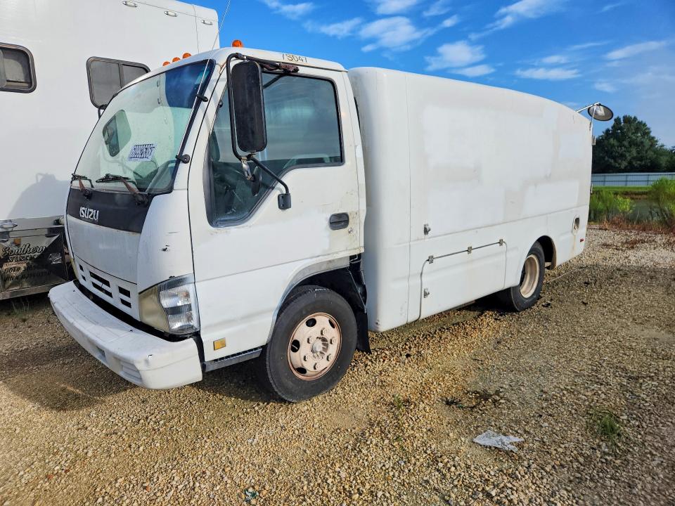 60992636 :رقم المزاد ، JALC4B16077005196 vin ، 2007 Isuzu Npr مزاد بيع