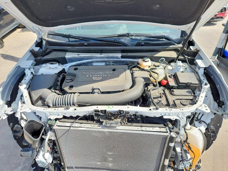 64479316 :رقم المزاد ، 1GYFZER46SF146612 vin ، 2025 Cadillac Xt4 مزاد بيع