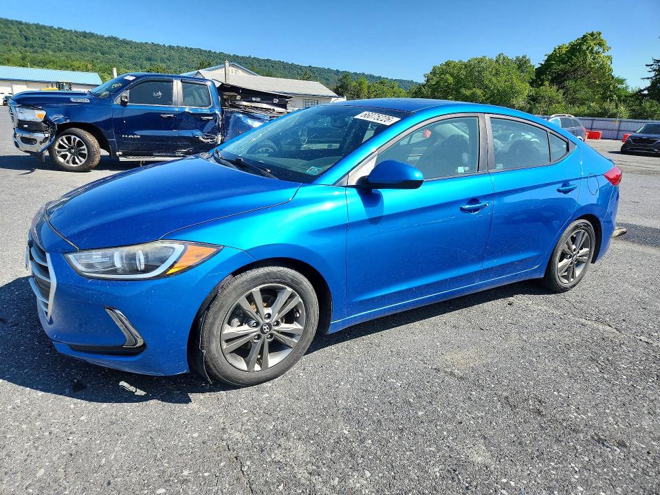 2017 Hyundai Elantra მანქანა იყიდება აუქციონზე, vin: 5NPD84LF5HH182309, აუქციონის ნომერი: 66075226