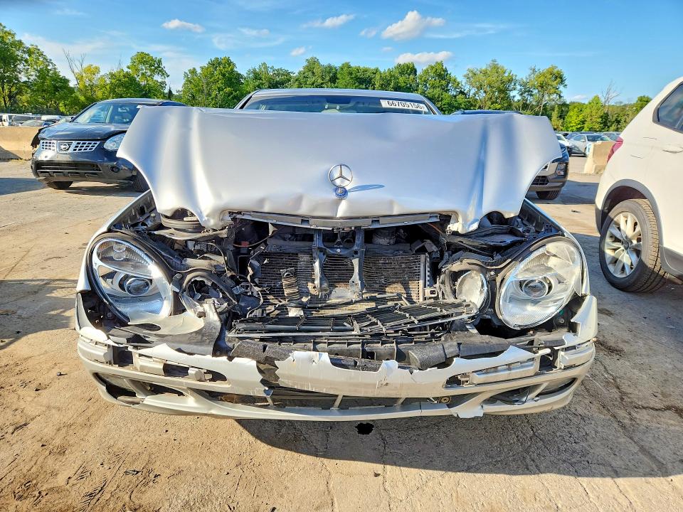 2003 Mercedes-benz E მანქანა იყიდება აუქციონზე, vin: WDBUF65J63A164760, აუქციონის ნომერი: 66705156