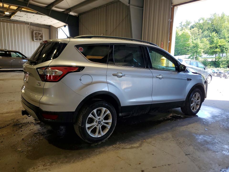 Продажа на аукционе авто 2018 Ford Escape, vin: 1FMCU9GD5JUA49778, номер лота: 63690896