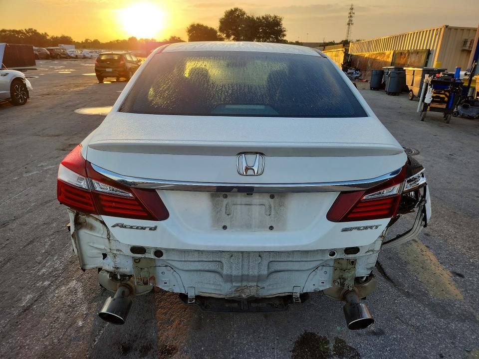 63662736 :رقم المزاد ، 1HGCR2F51HA194269 vin ، 2017 Honda Accord مزاد بيع