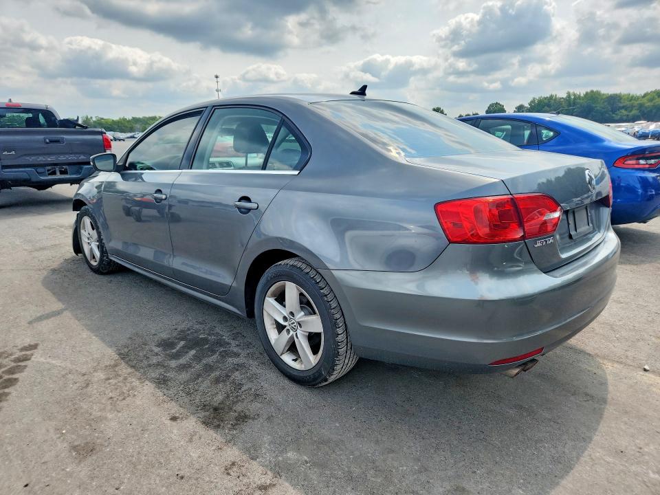2013 Volkswagen Jetta მანქანა იყიდება აუქციონზე, vin: 3VW3L7AJ4DM444633, აუქციონის ნომერი: 64776446