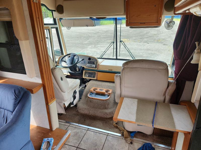 65358616 :رقم المزاد ، 3FCNF53S7XJA36968 vin ، 1999 Ford F550 مزاد بيع
