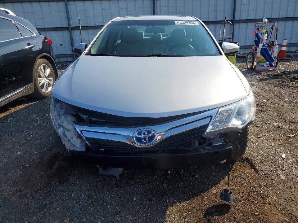 64328496 :رقم المزاد ، 4T1BD1FK2DU085381 vin ، 2013 Toyota Camry Hybrid مزاد بيع