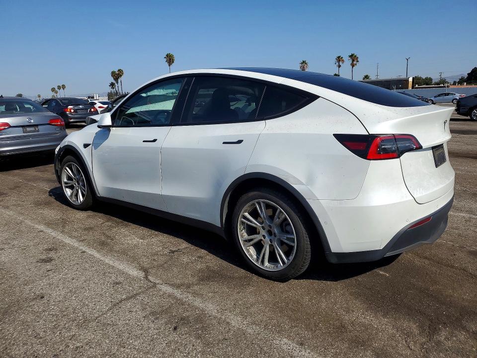 Продажа на аукционе авто 2021 Tesla Model Y, vin: 5YJYGDEEXMF069523, номер лота: 62725766