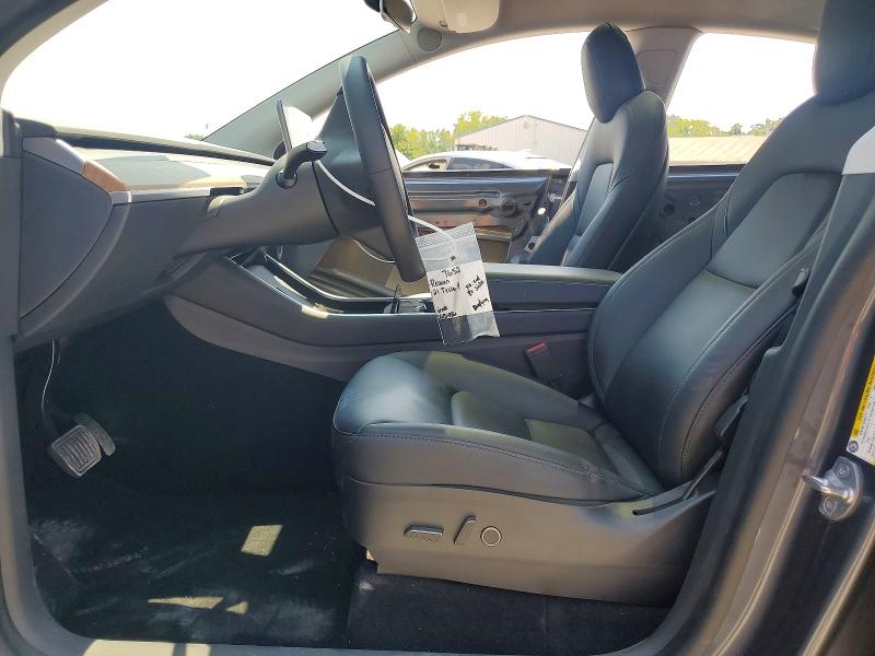 64004646 :رقم المزاد ، 5YJYGDEE1MF065456 vin ، 2021 Tesla Model Y مزاد بيع