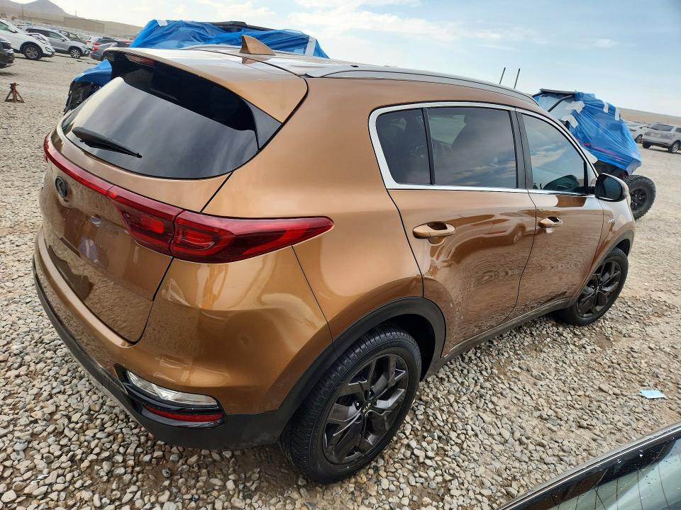 Продажа на аукционе авто 2021 Kia Sportage, vin: KNDP6CAC1M7898631, номер лота: 64323326