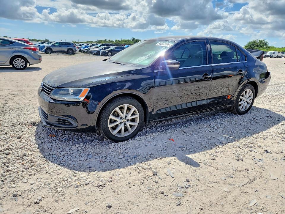 66532066 :رقم المزاد ، 3VWDX7AJ8DM396529 vin ، 2013 Volkswagen Jetta مزاد بيع