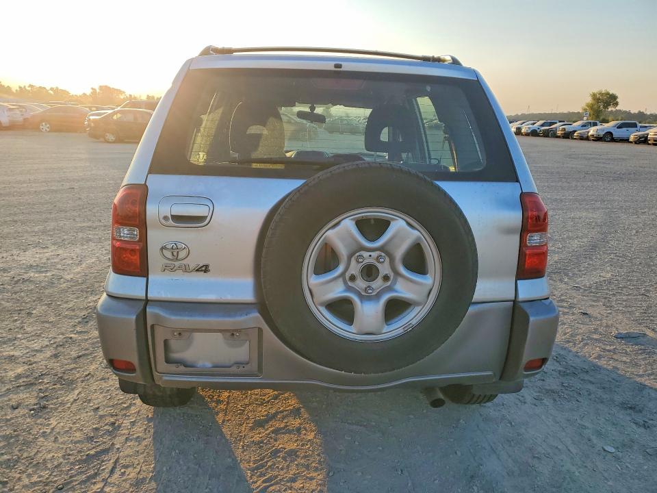 2004 Toyota Rav4 მანქანა იყიდება აუქციონზე, vin: JTEGD20V940031310, აუქციონის ნომერი: 64104796