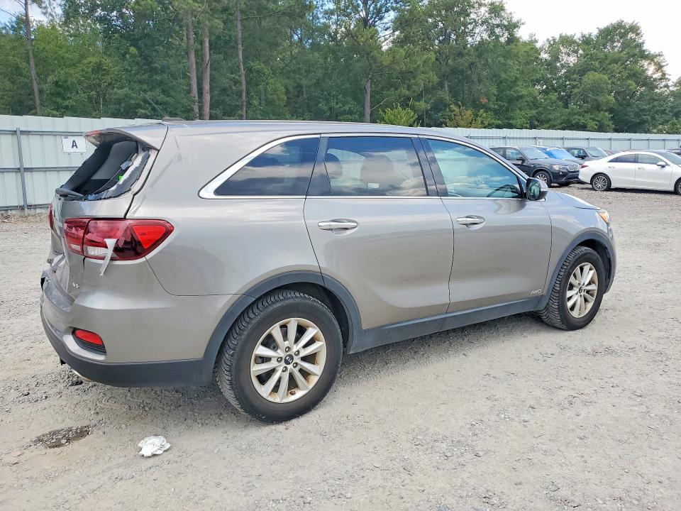 2019 Kia Sorento მანქანა იყიდება აუქციონზე, vin: 5XYPGDA51KG512097, აუქციონის ნომერი: 65639466