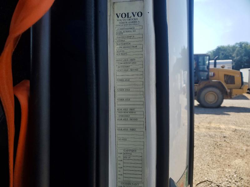 65416136 :رقم المزاد ، 4V4N39TG2HN988038 vin ، 2017 Volvo Vn مزاد بيع