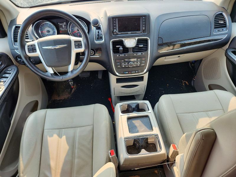 2015 Chrysler Town & Country მანქანა იყიდება აუქციონზე, vin: 2C4RC1BG2FR505812, აუქციონის ნომერი: 63674386