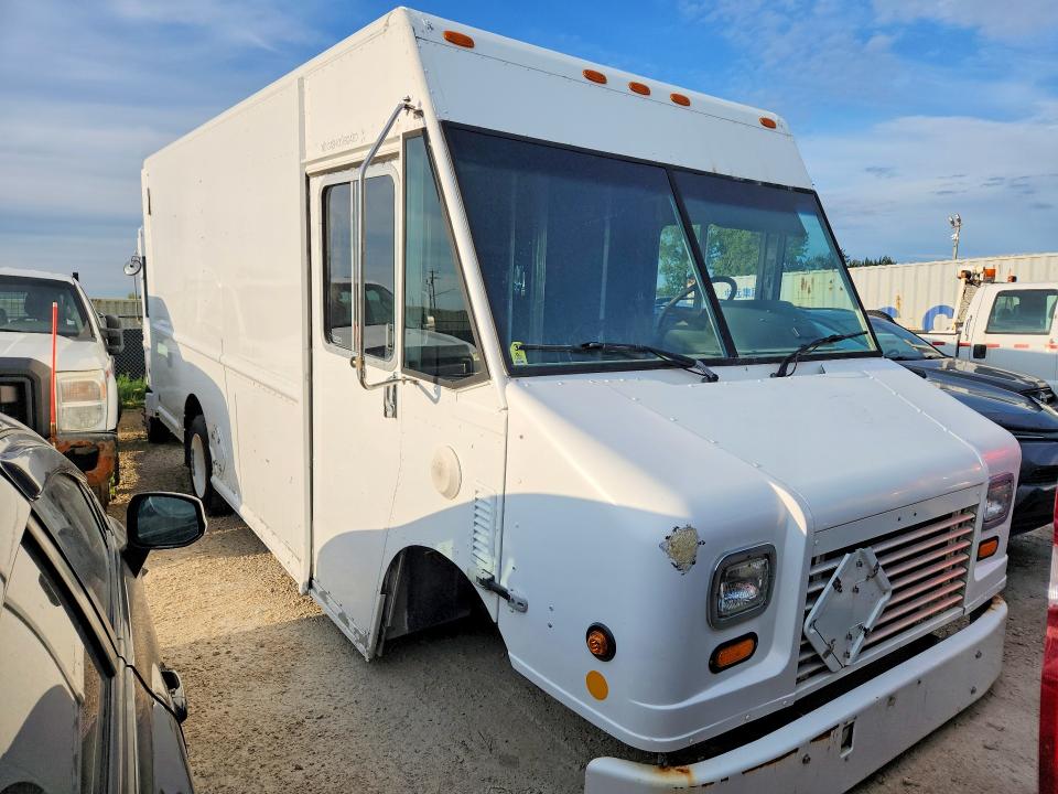 53751796 :رقم المزاد ، 4UZAANDU59CAF1883 vin ، 2009 Freightliner Chassis مزاد بيع