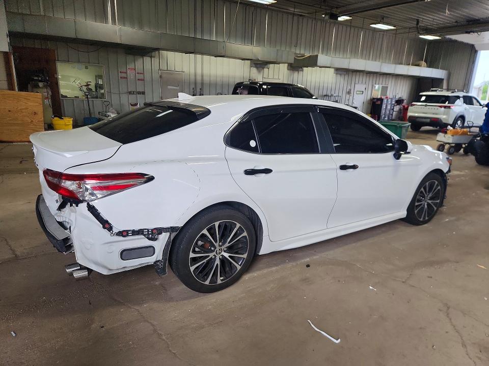 Продаж на аукціоні авто 2020 Toyota Camry, vin: 4T1G11AK2LU511333, номер лоту: 67264396