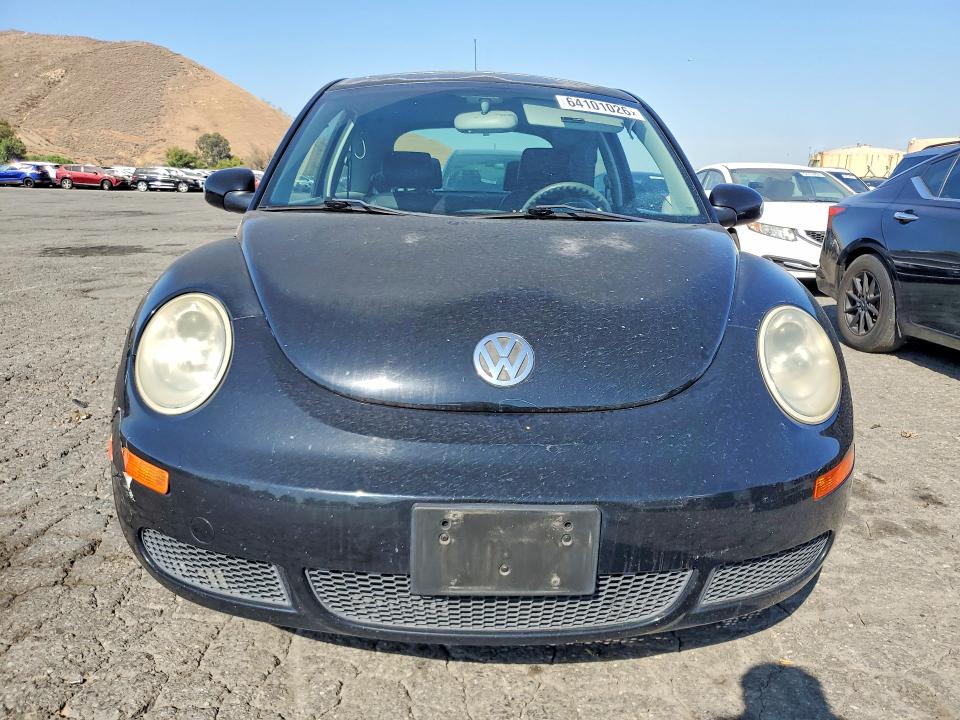 2009 Volkswagen New Beetle მანქანა იყიდება აუქციონზე, vin: 3VWRG31C49M513420, აუქციონის ნომერი: 64101026