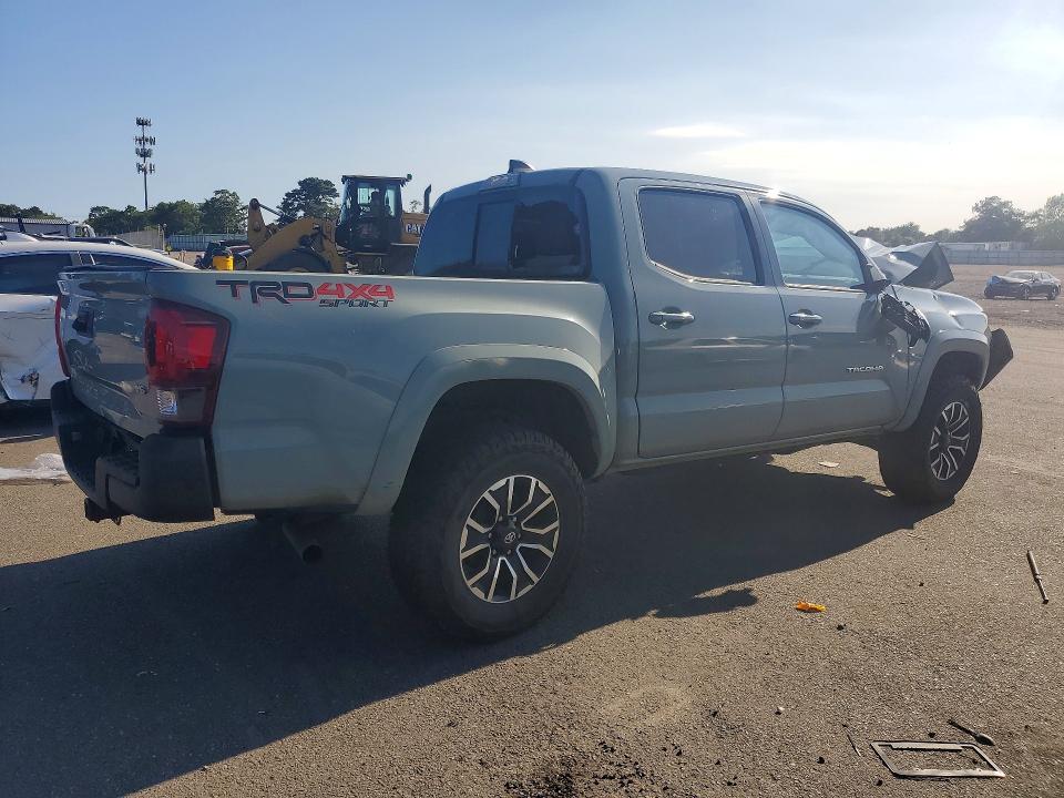 66483036 :رقم المزاد ، 3TYCZ5AN3NT087119 vin ، 2022 Toyota Tacoma مزاد بيع
