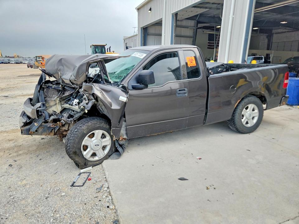 2005 Ford F150 მანქანა იყიდება აუქციონზე, vin: 1FTRF12265NB56886, აუქციონის ნომერი: 63577036