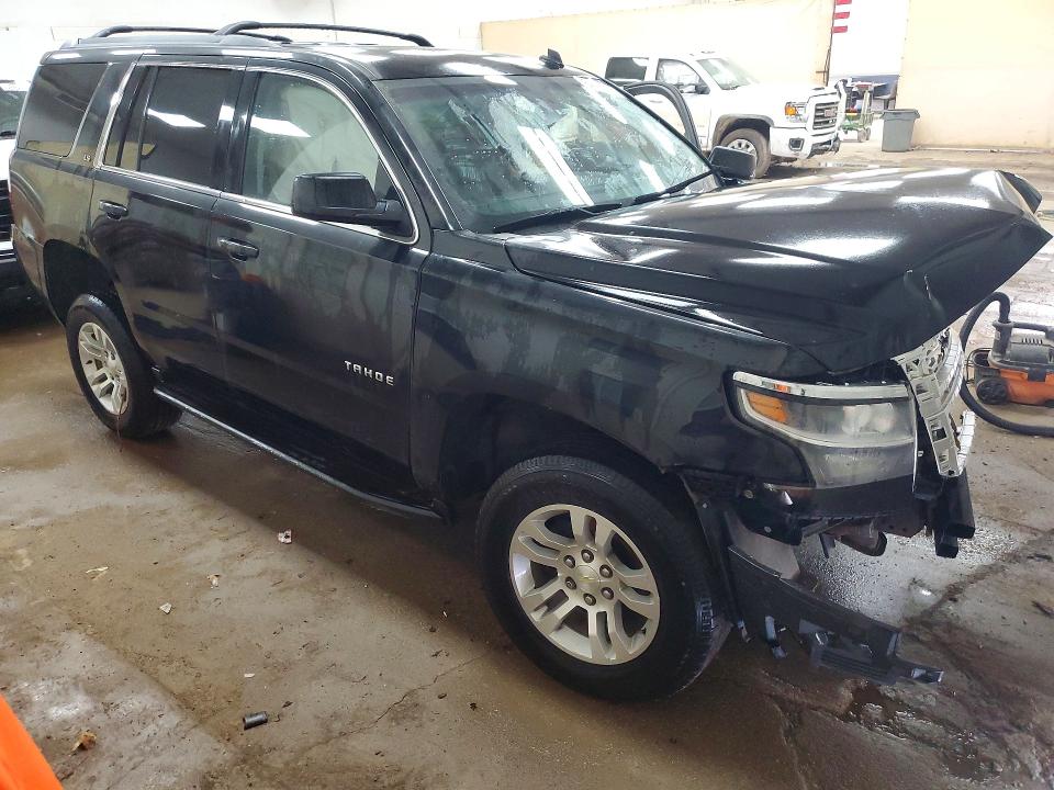 64984756 :رقم المزاد ، 1GNSKAKC1FR240492 vin ، 2015 Chevrolet Tahoe مزاد بيع