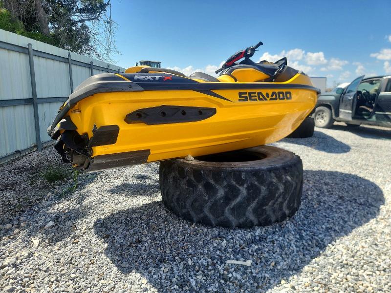 Продаж на аукціоні авто 2021 Sea Doo Rxt X 300, vin: YDV21085K021, номер лоту: 64154856